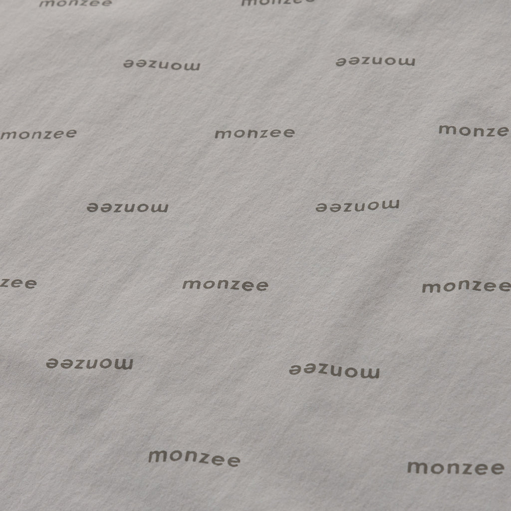 monzee monzeeロゴスニード グレー
