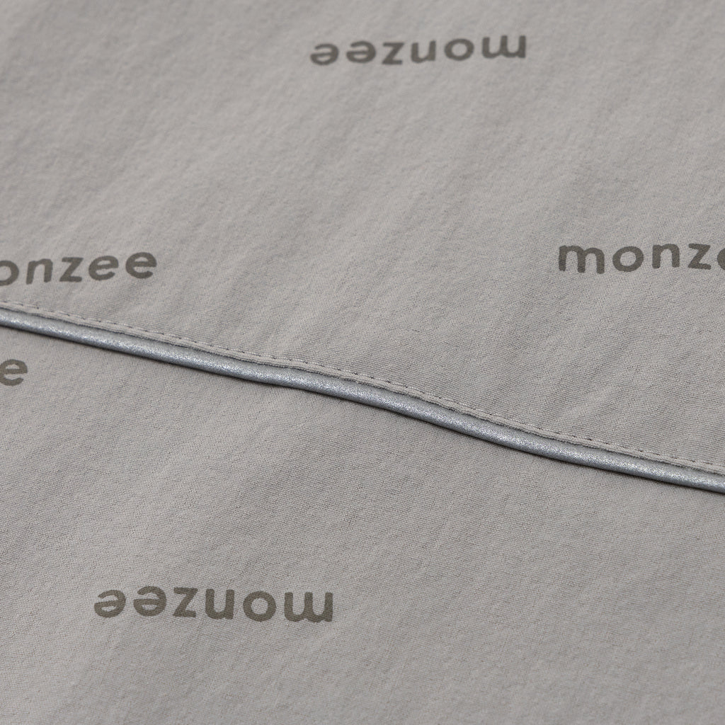 monzee monzeeロゴスニード グレー